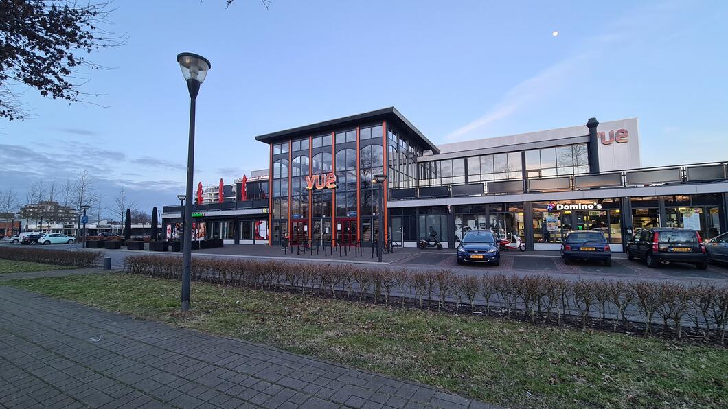 Foto van de VUE-bioscoop in Hoogezand.