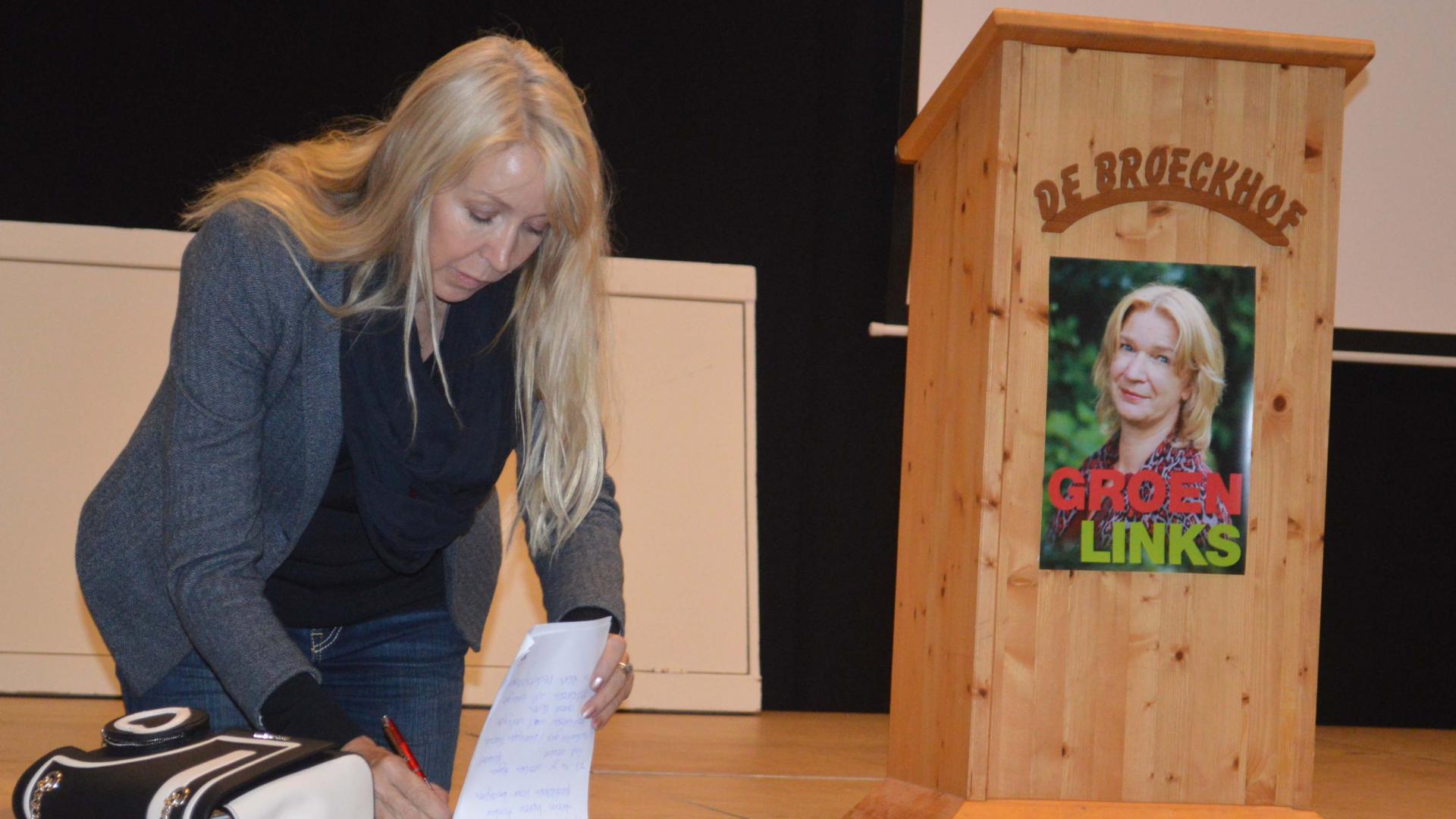 Liesbeth bereidt zich voor.jpg